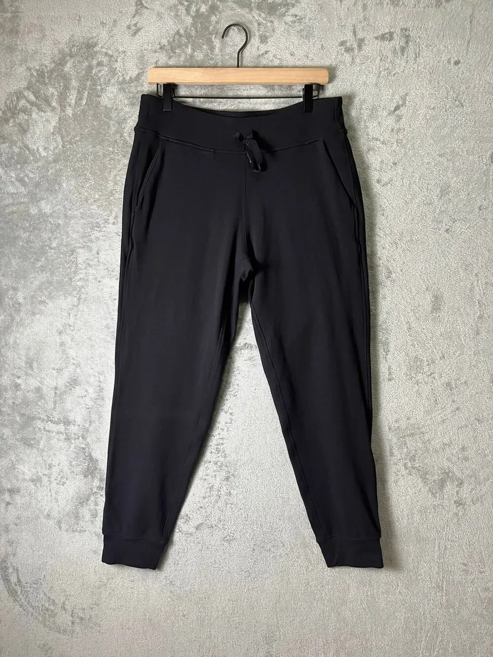 Lululemon Black High‎ Rise Drawstring Tapered Jogger Pants Women's Size 10